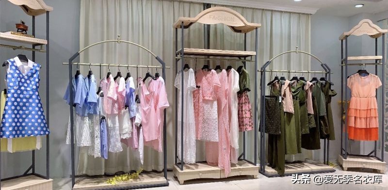 现在服装店一般怎么进货,服装店在哪里进货比较好