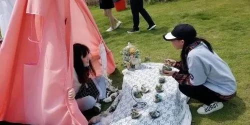 揽翠湖首届草坪文化节!水球大战各种网红游戏等你来