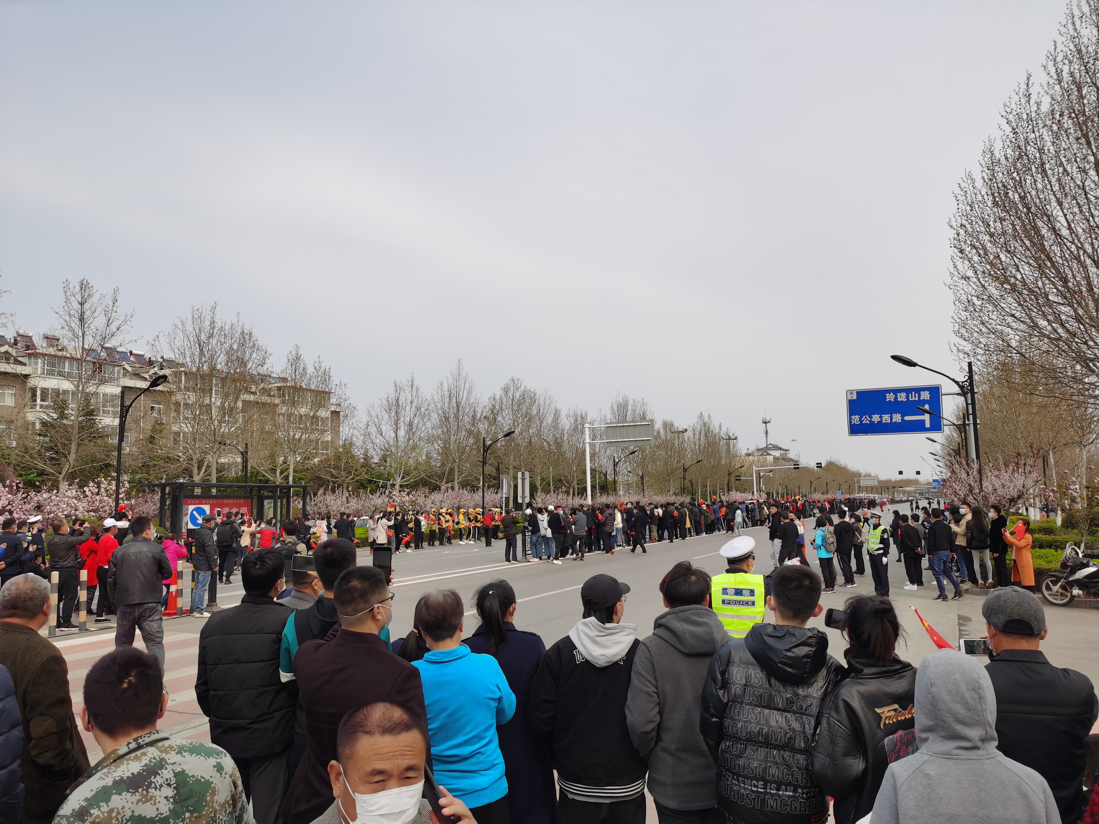 英雄归来最高礼遇抖音,英雄归来最高礼遇视频