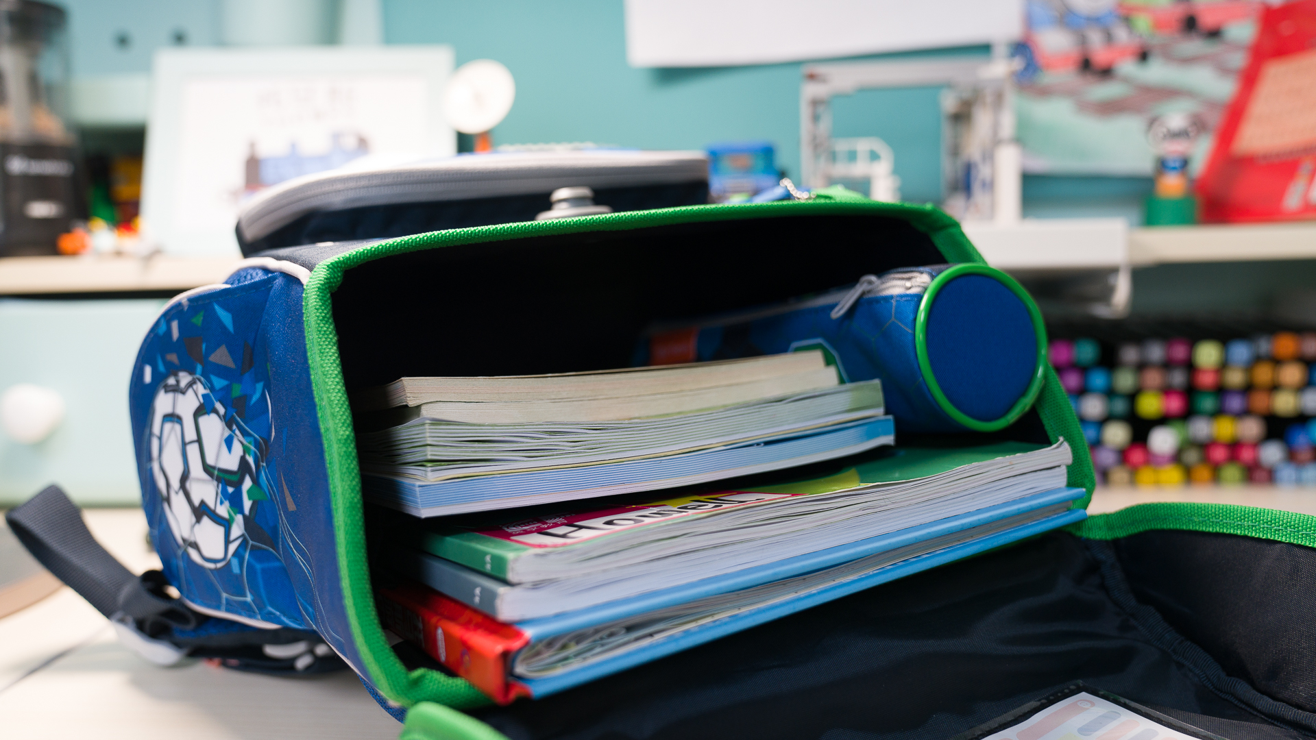 减负护脊书包怎么选,如何给孩子选一款好的护脊书包