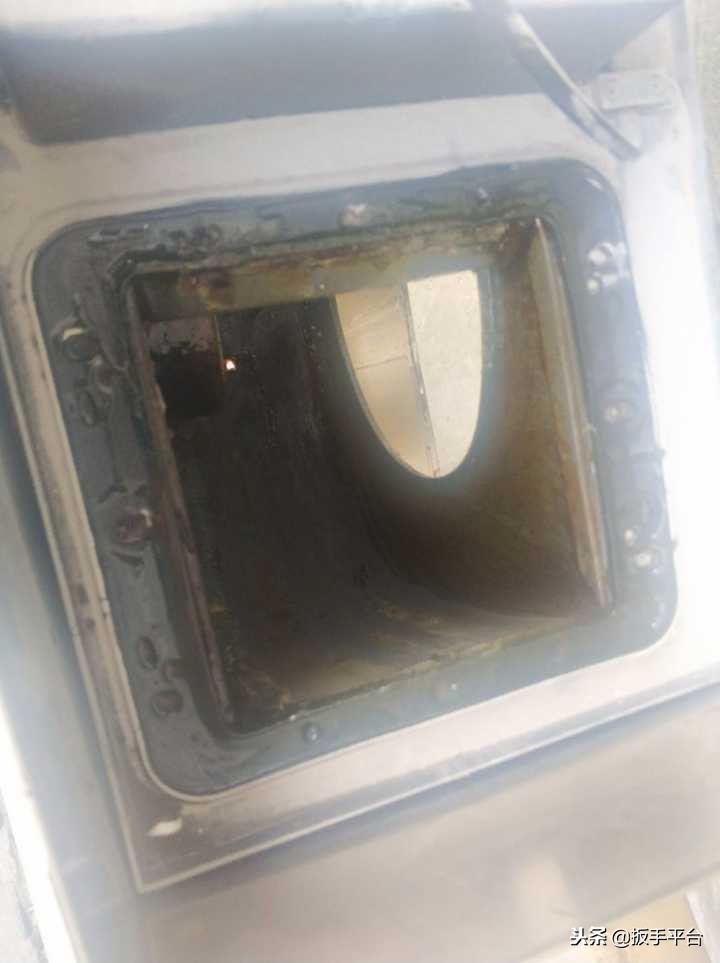 油烟机深度清洗及维修,师傅维修油烟机