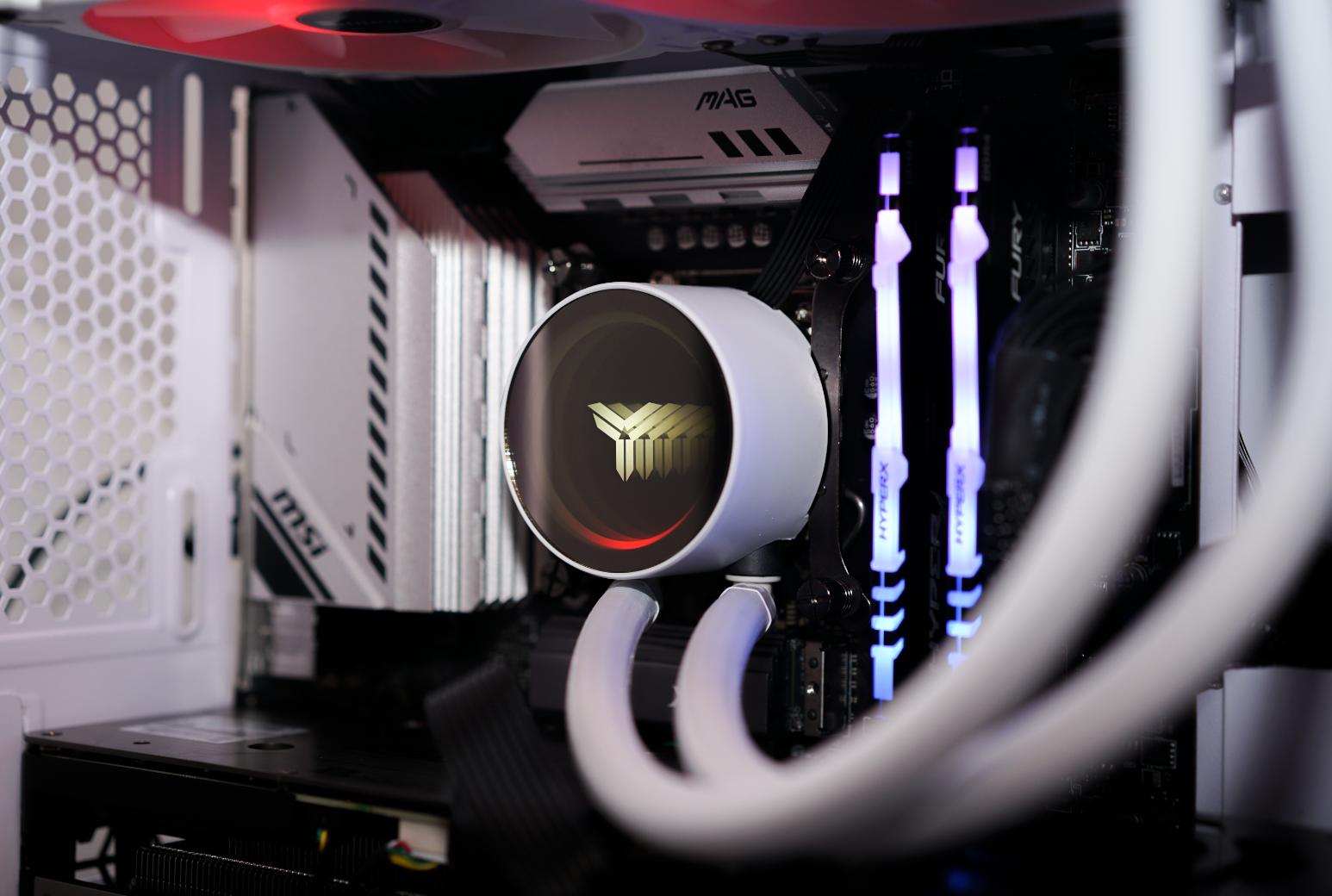 618装机用金士顿雷电RGB内存条？实测下来真的有点小惊喜