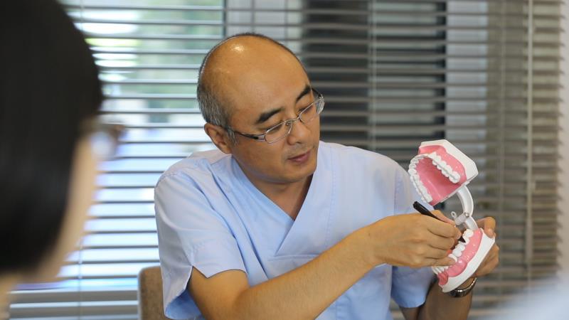 种植牙那么贵为啥不整治,一个牙医的良心忠告种植牙