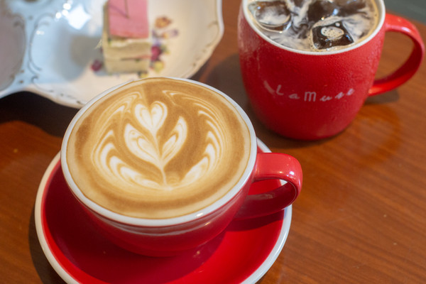 三亚无边泳池海景,三亚网红顶层180度独立无边泳池