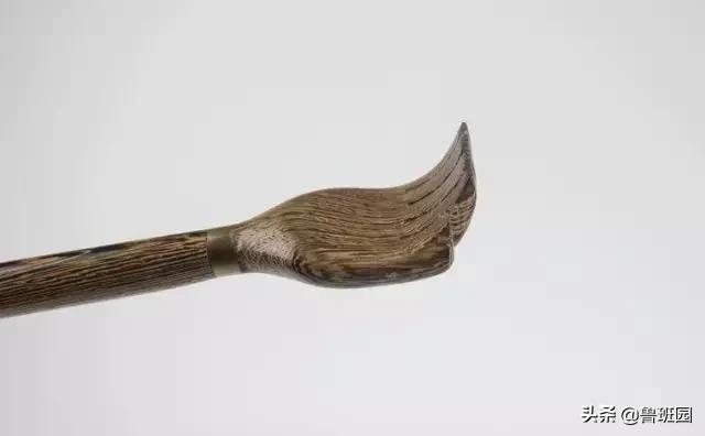 鸡翅木比较坚硬,鸡翅木轻奢