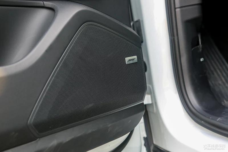 保时捷2024款卡宴coupe石英灰街拍,保时捷卡宴coupe2024款音响效果