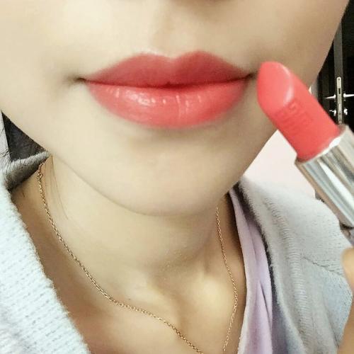 什么是直男斩色号,直男斩口红色号