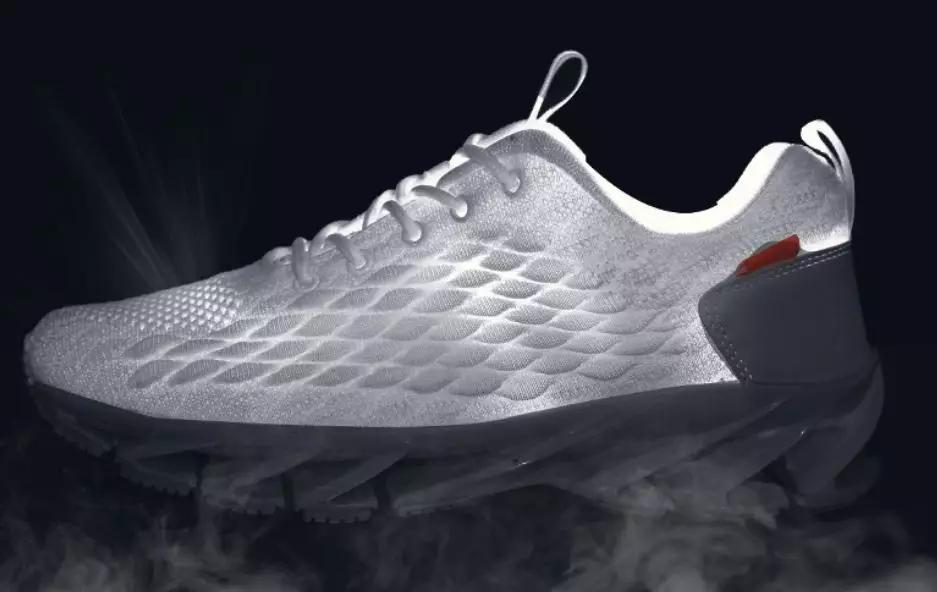 超强缓震的跑步鞋,刀锋缓震鞋排名