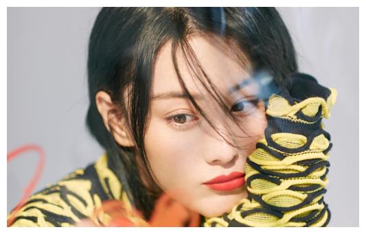 张馨予自曝网购被骗,张馨予唐艺昕