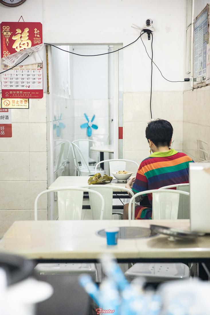 默默无闻12年的大排档，竟凭一碗“糟粕醋伊面汤”出圈？