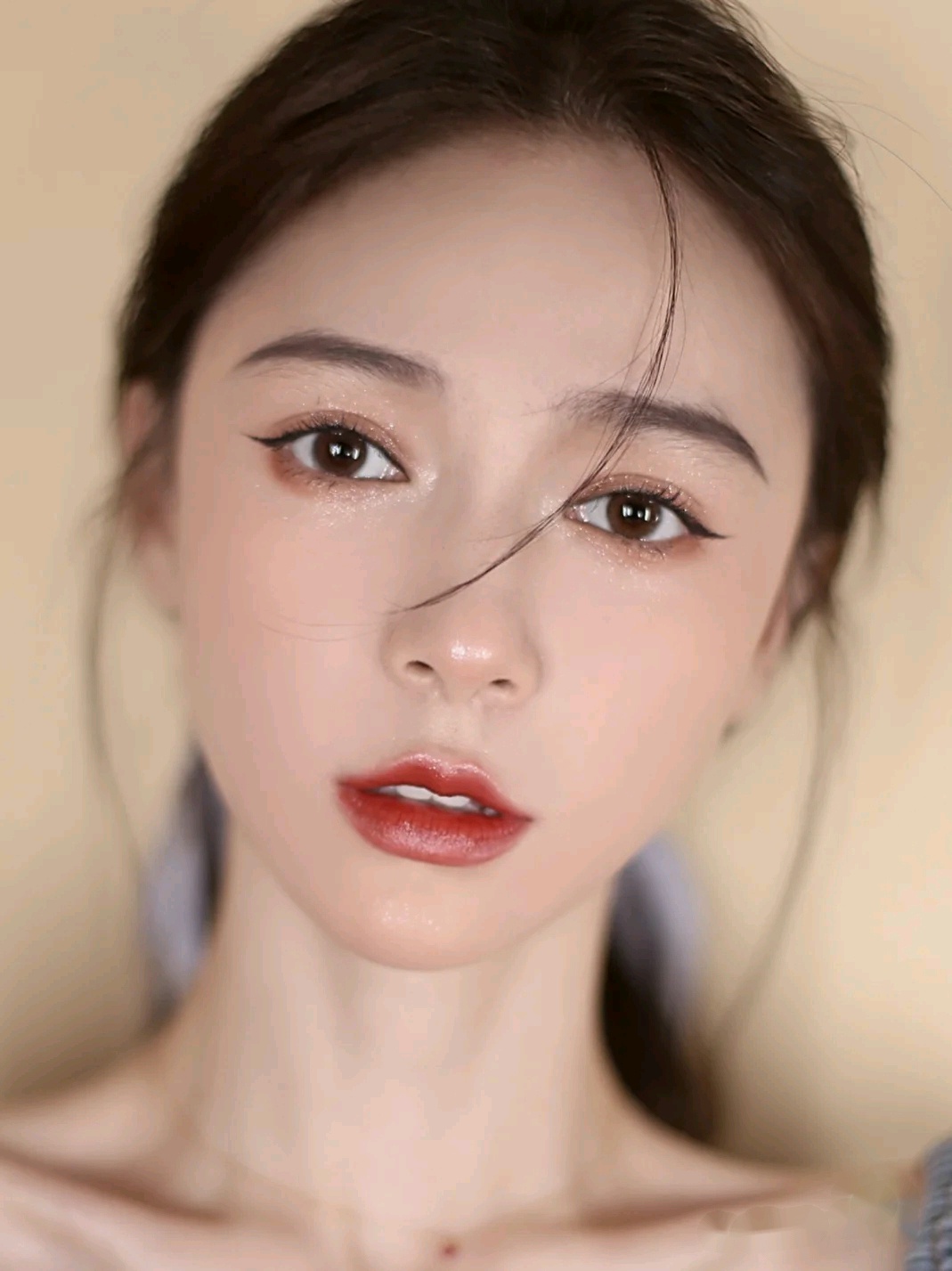 兰蔻持妆和雅诗兰黛dw的区别,兰蔻和dw测评油皮