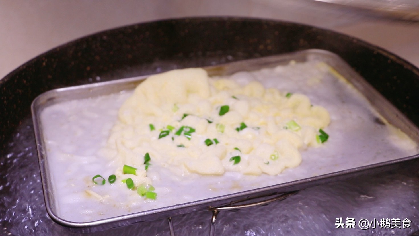 教你广东早餐肠粉的做法嫩滑好吃,在家怎么做出又滑又嫩的肠粉呢