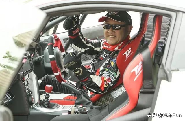 宝马z4与supra哪个好,supra和z4出自什么平台