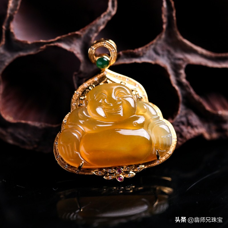 天然黄翡的特别之处,天然黄翡的特质