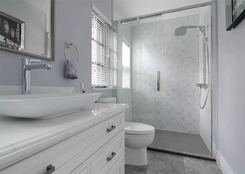 要想洗澡洗得好买的花洒很重要,花洒坏了怎么选择花洒