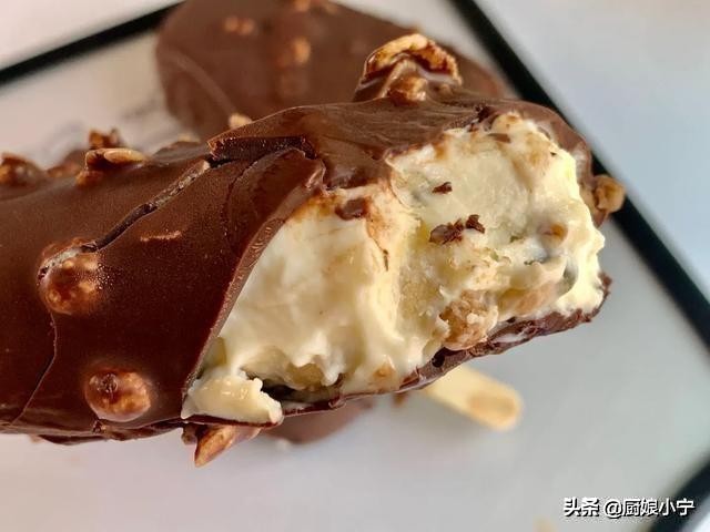 淡奶油梦龙冰淇淋做法,不用淡奶油做出没有冰碴的雪糕