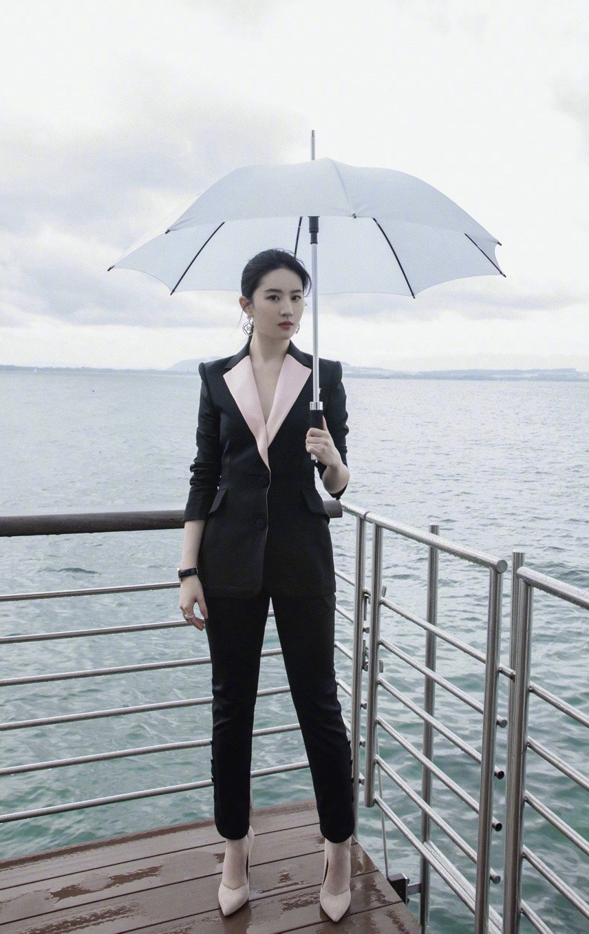 刘亦菲英气古装,飒爽英姿刘亦菲