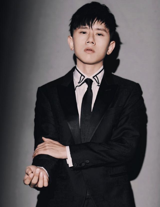 张杰吐槽跑男不务正业,张杰吐槽谢娜唱歌