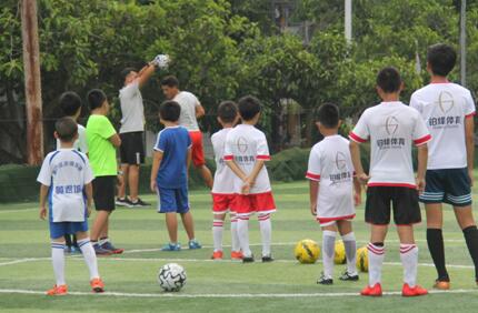 铂烽体育助力中国青少年足球运动发展
