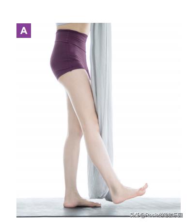 纠正溜肩的瑜伽动作,玩转瑜伽轮赶走溜肩粗臂