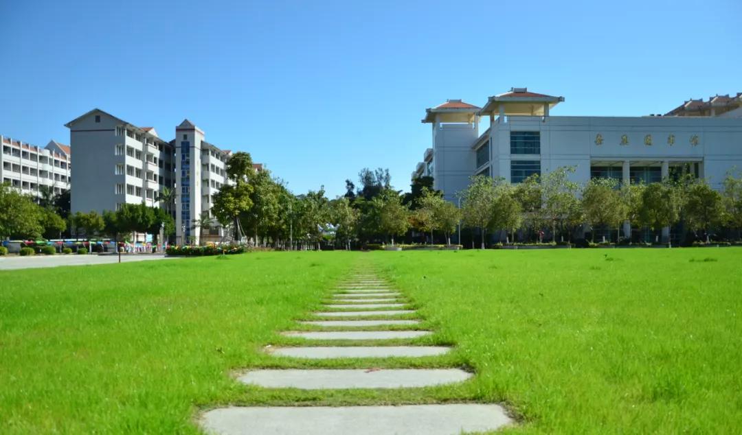 阜阳即将建的学校,阜阳未来学校占地面积