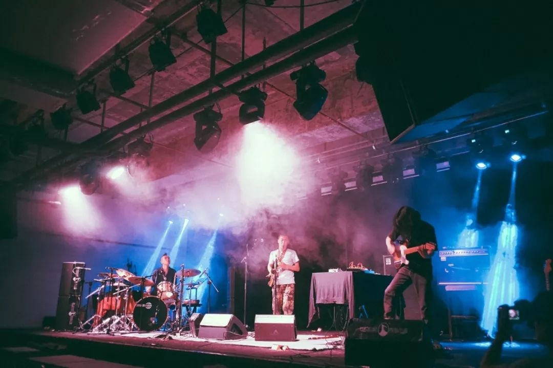 没有什么能比登陆草莓星球，更能唤醒春困的灵魂了