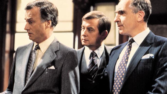 球王马拉多纳逝世经典回顾,球王马拉多纳上帝之手重放