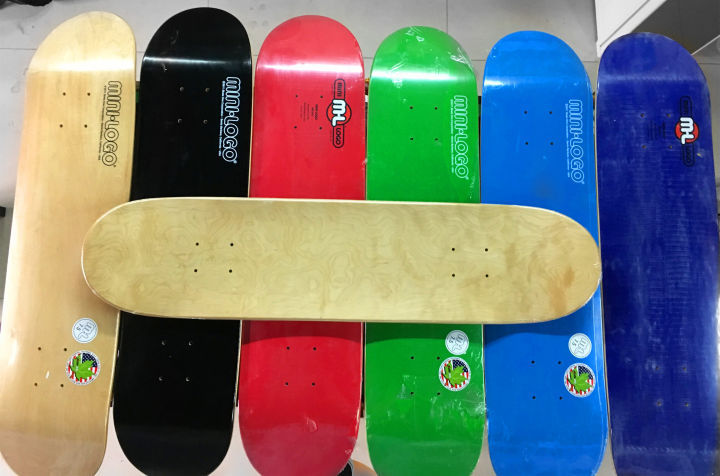 是小鱼型滑板好还是双翘型滑板好,初学滑板怎么挑选滑板