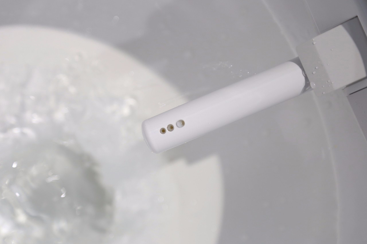 智能马桶盖值得买吗,智能马桶盖价格高低区别