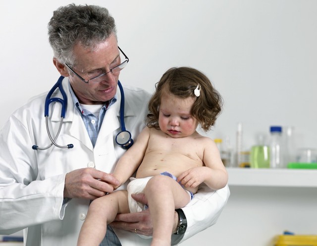 宝宝湿疹护理方法,宝宝湿疹护理穴位按摩