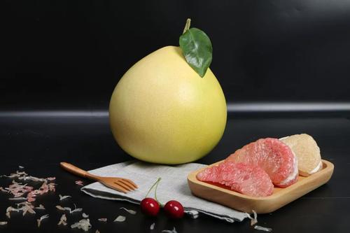 柚子果树贱卖,柚子低价供货