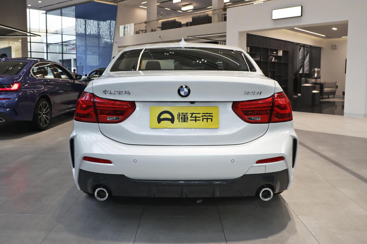 宝马2020款120im运动套装测评,宝马2021款120im运动曜夜版