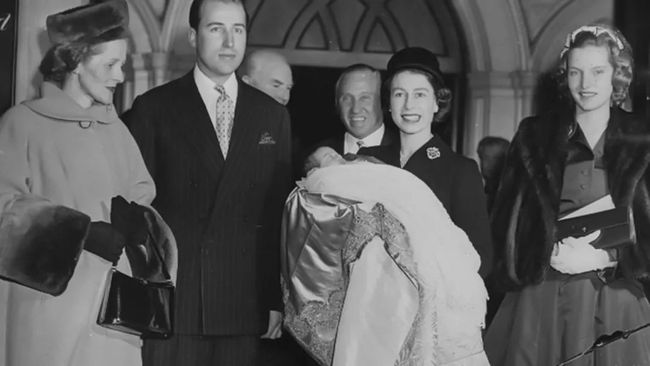 现在英国唐顿庄园的真实主人,唐顿庄园的夫人伊丽莎白