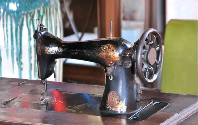 为什么有人收老式缝纫机,为什么有人到农村收购缝纫机