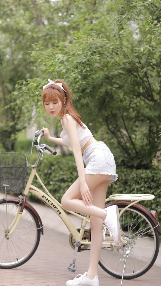 iphone手机壁纸女图,iphone手机壁纸超清女生