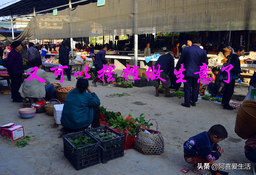 地摊经济创业赚钱,3小时地摊赚钱方法