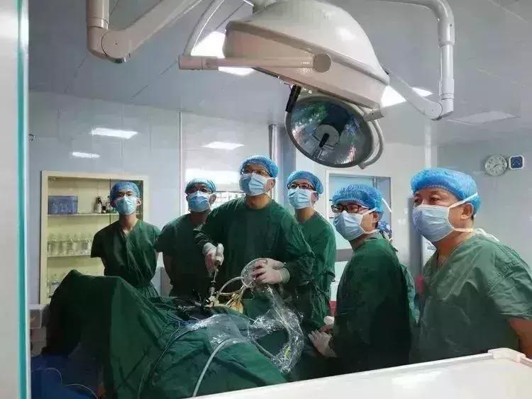 上海吴登龙医生,上海同济医院泌尿科吴登龙的视频