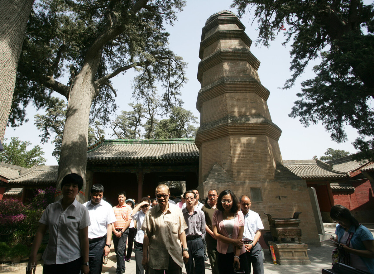 有没有一种人不适合跟别人打交道,为什么有的人不愿意和别人打交道