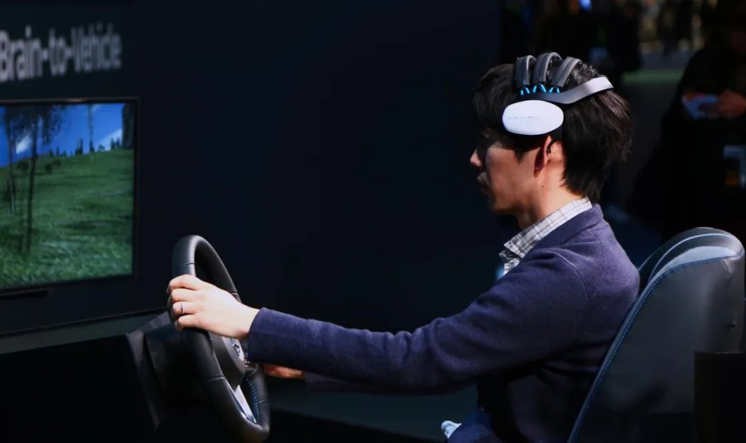 汽车有哪些实用黑科技 (不同汽车的黑科技)