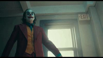 开局9.7，全世界都为这个疯子鼓掌