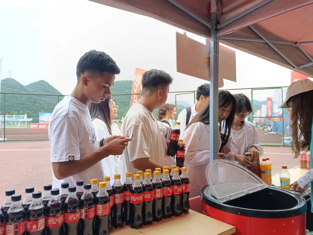 中粮可口可乐助力2021贵州省大学生足球联赛燃情举办