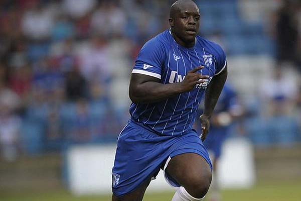 橄榄球队有几个人,橄榄球队员的身体力量