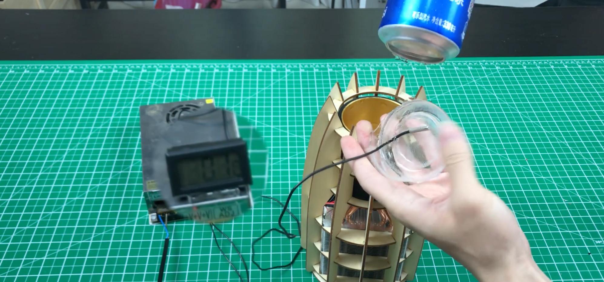 网友自制新型飞行器,小伙自制单人喷气式飞行器