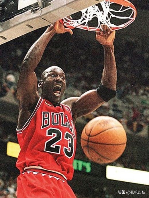 比阿迪耐克好一点的运动鞋品牌,耐克运动鞋和阿迪哪个质量好