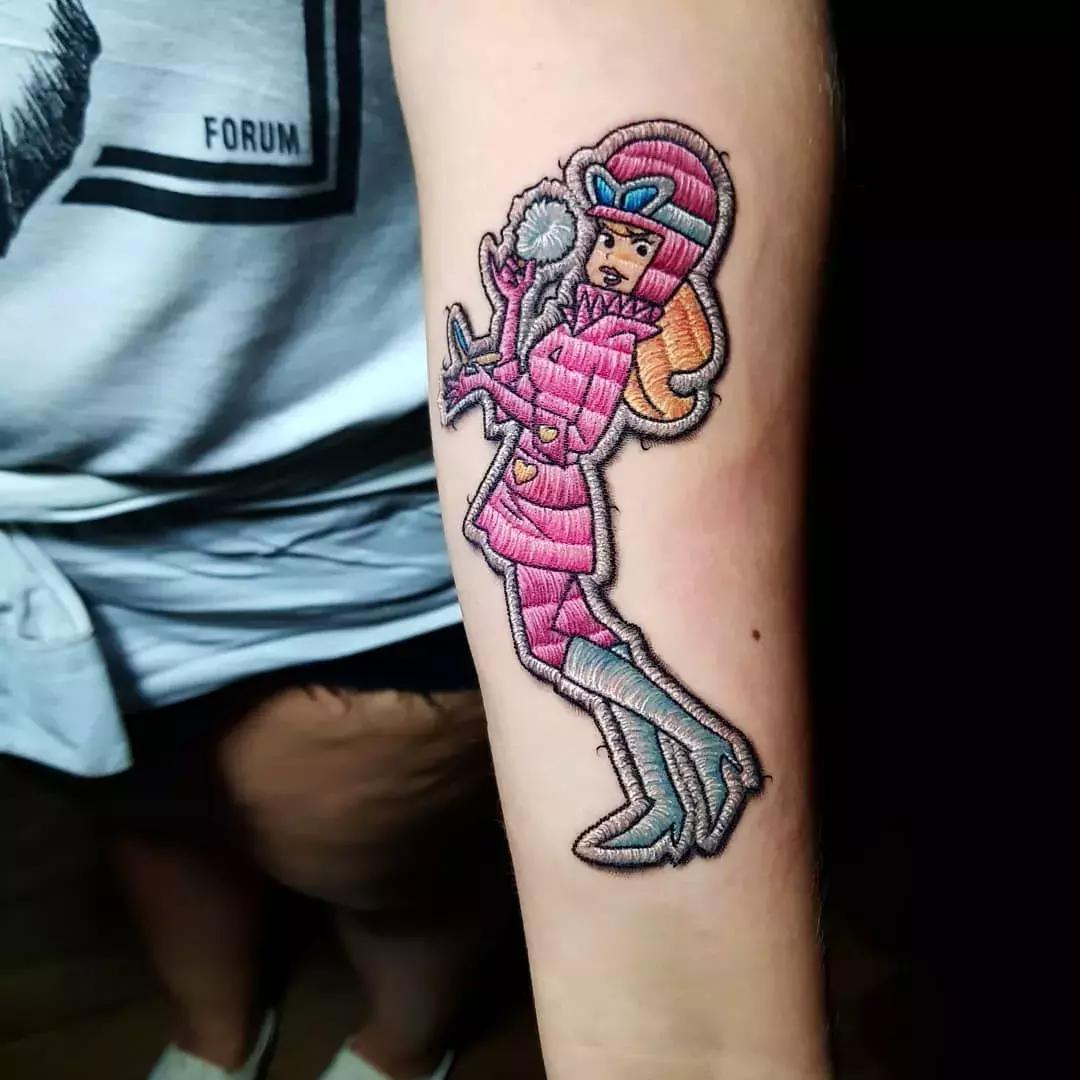 他用刺绣将回忆纹在身上，惊艳12万粉：玩的不止是心跳，还有童真