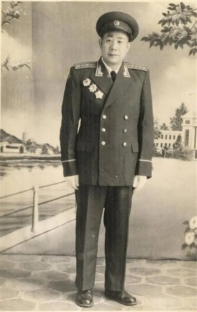 这个王牌军真野,援朝未带*器武**,师副政委率部“抢”驻地*火军**库