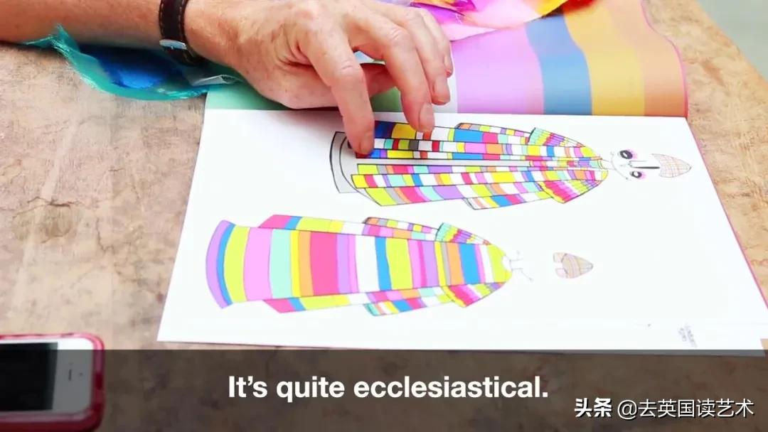 他以一己之力，让UAL的毕业典礼变成“女装大佬”的异装盛会