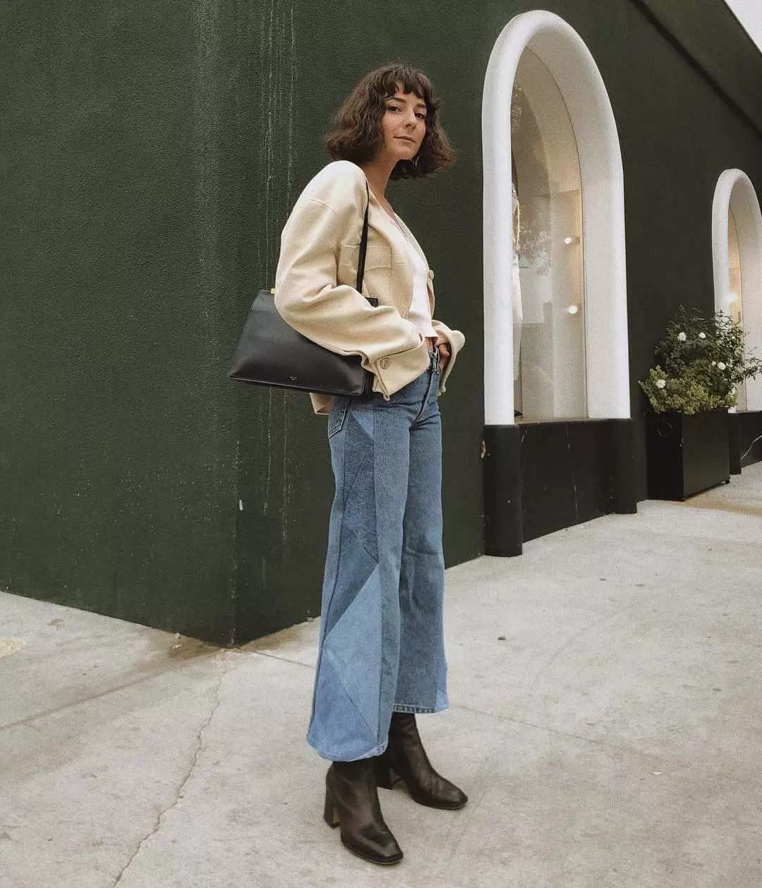 看见今年秋冬必入的第一双靴子，我方了……