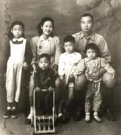 【史海浪花】我父亲谭展超曾娶过一个意大利间谍