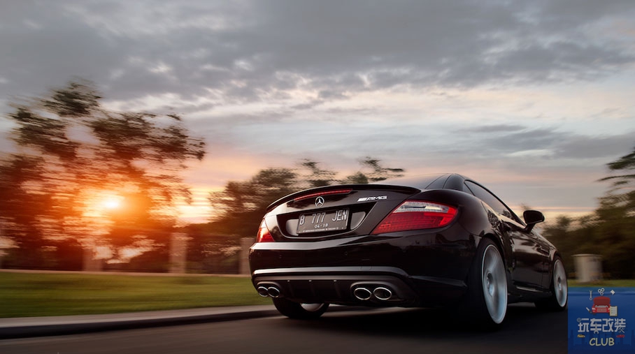 奔驰slk老款改新款amg,一台顶级奔驰amg